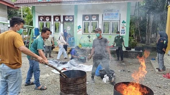 Aktivitas program BEM Berdampak di Desa Alue Krueng