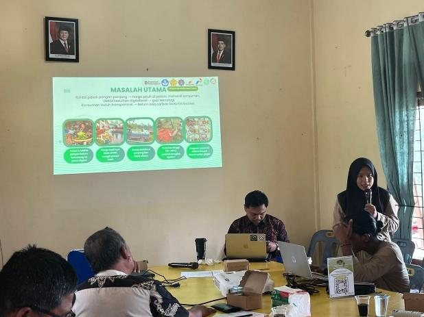 Sesi pelatihan dan presentasi di Meureubo